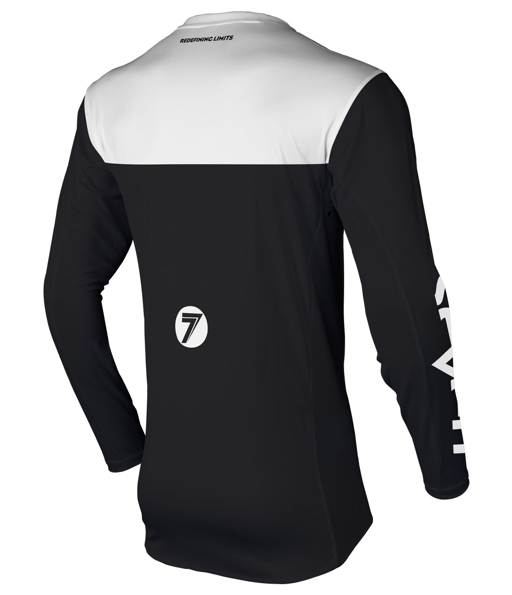 RIVAL STAPLE BLACK