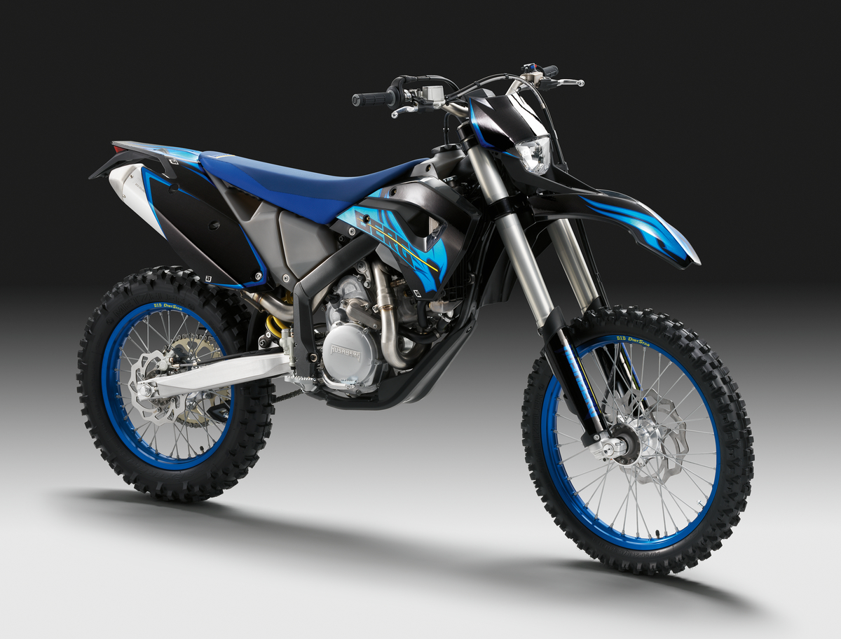 Slika BLACK GRAPHIC KIT