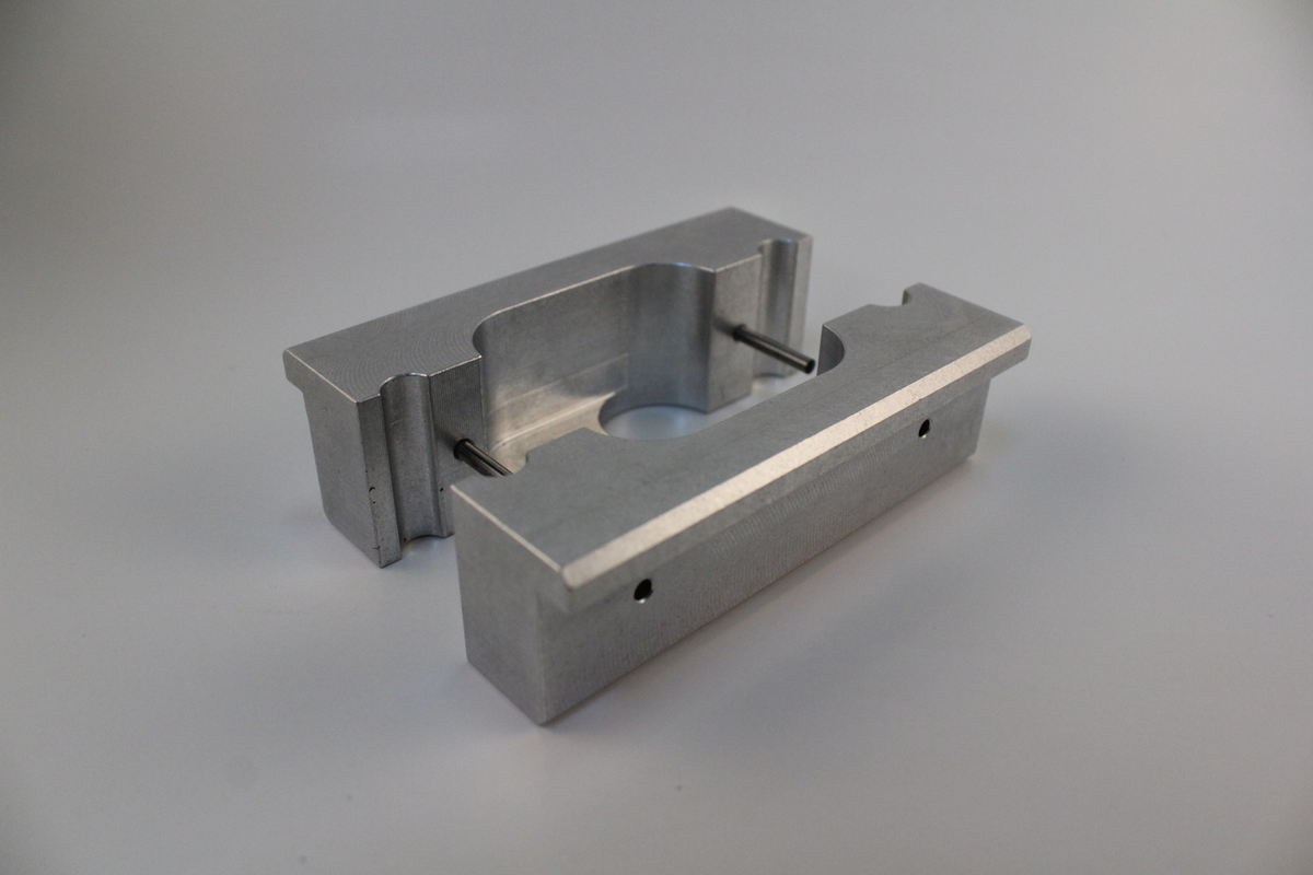 Slika CLAMP FOR STEERING DAMPER