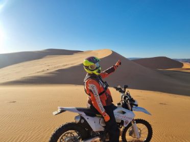 Picture of Potovanje z motorjem po puščavi