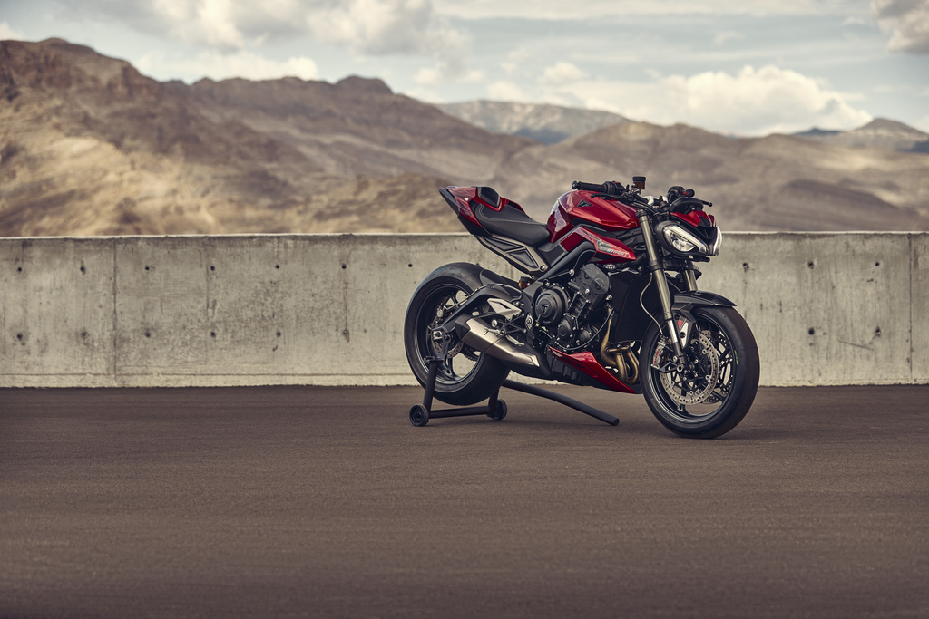 Street-Triple-RS