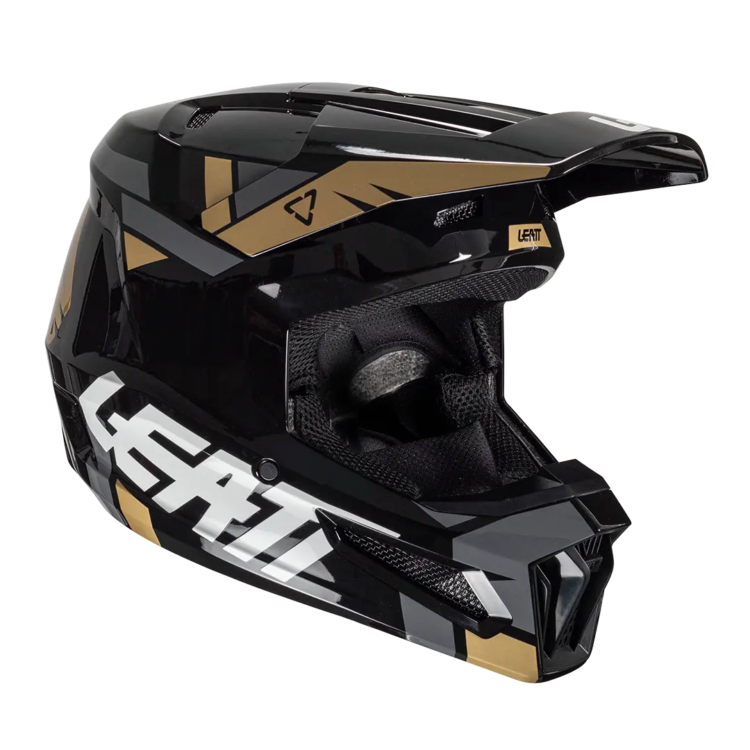 leatt_moto_helmet_2.5