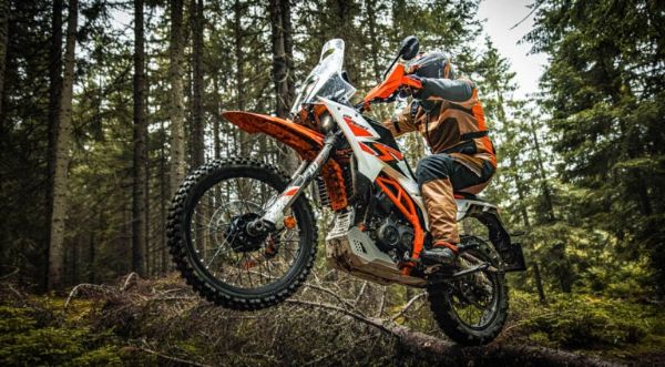 Picture of KTM razkriva datume prihoda novih 125 in 390 modelov Street & Adventure