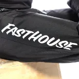 fasthouse-carbon-method-mx-hlace-crne