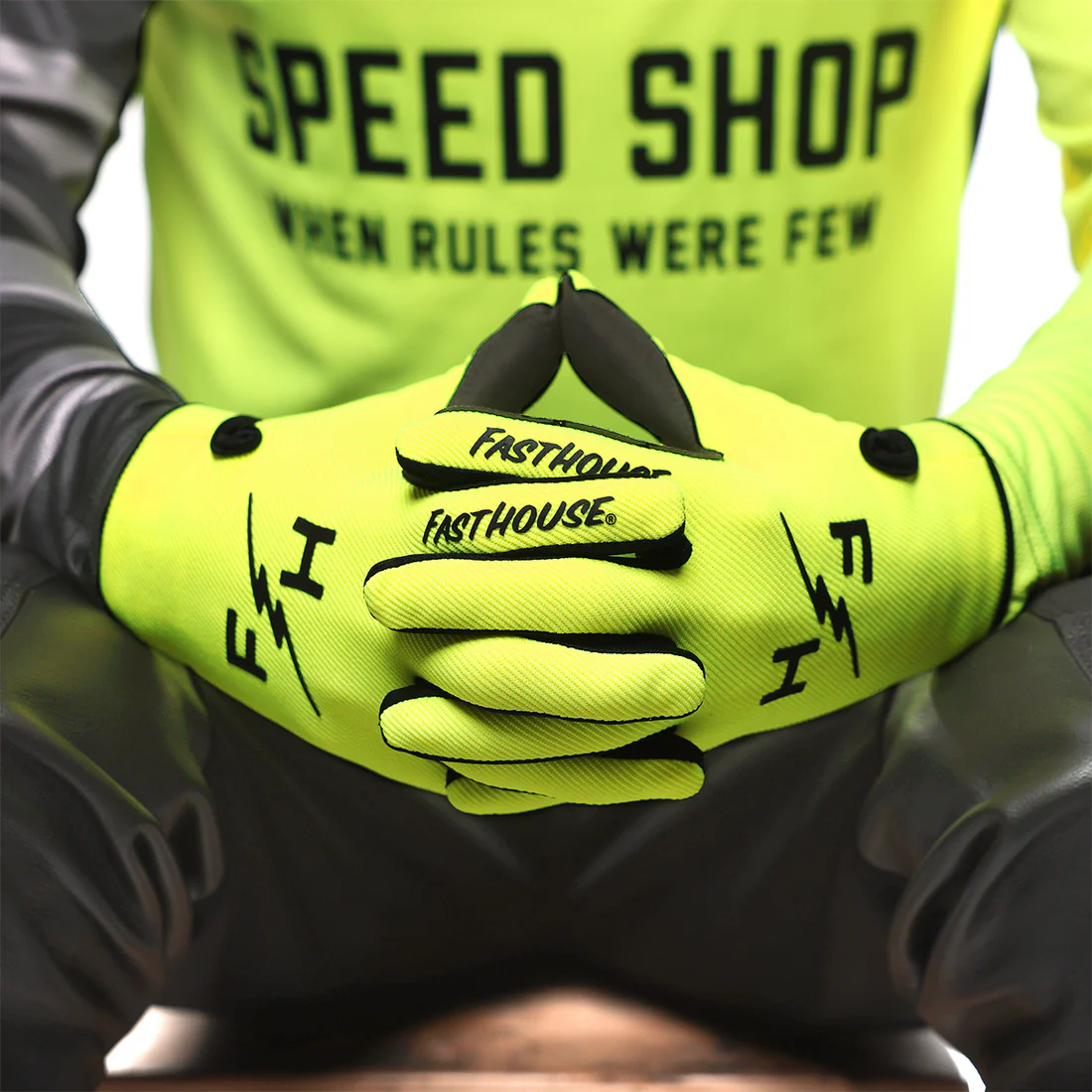 fasthouse-carbon-eternal-rokavice-fluo