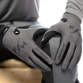 fasthouse-carbon-eternal-rokavice-sive